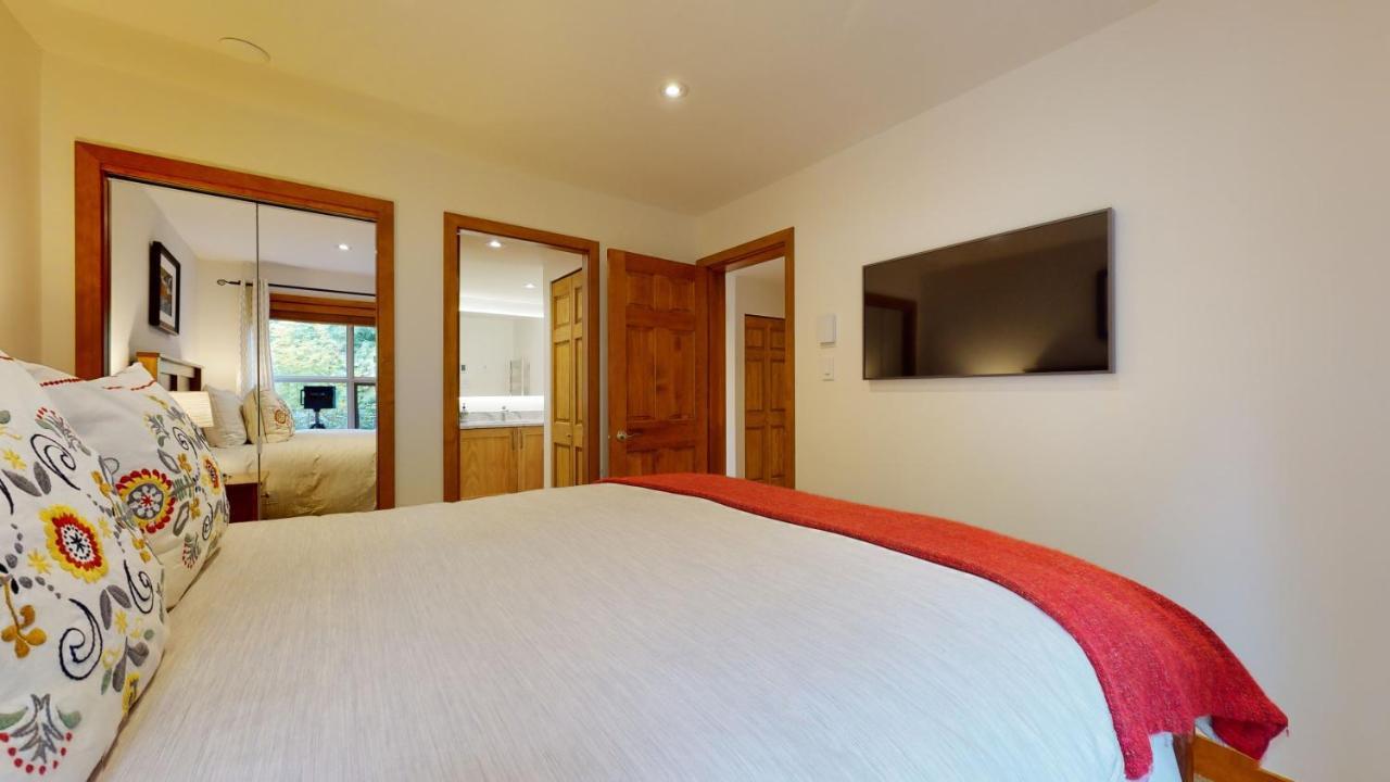 Beautiful Golf Course Setting By Harmony Holiday home *