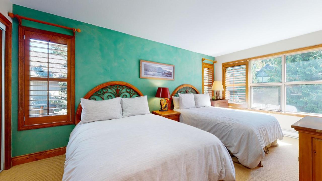 Golf Course & Mountain Views By Harmony