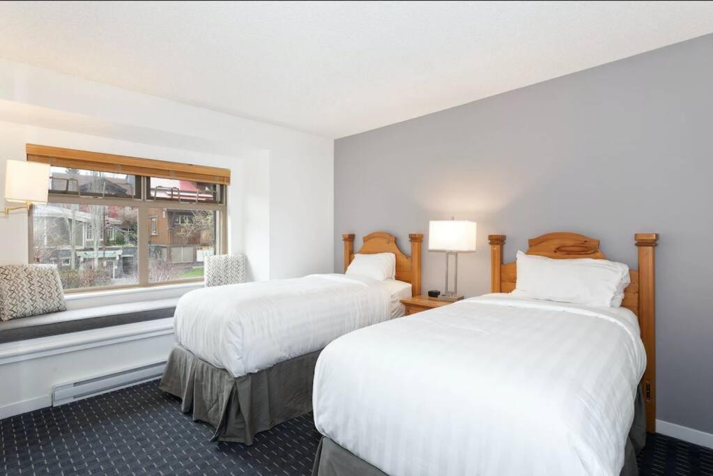 In/out 2 Bedroom W/ Pool, Jacuzzi, Parking Apartment *