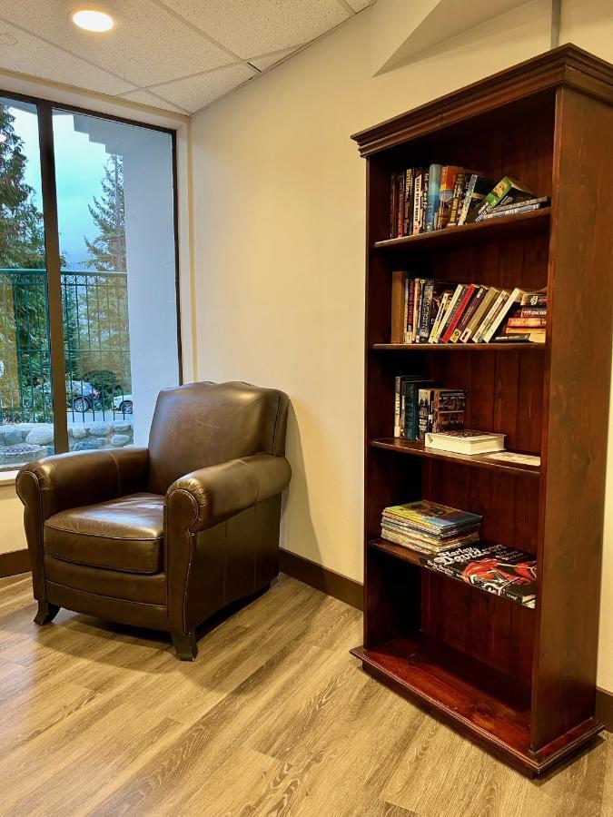 1 Bed Family Friendly On Quiet Blackcomb - Sleeps 5 Apartment Whistler