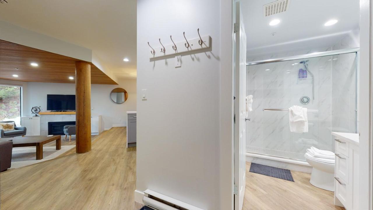 Apartment Ironwoods On Blueberry Hill By Blackcomb Vacation