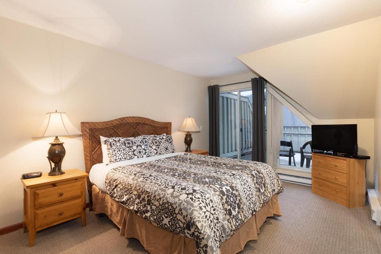 Stoney Creek- Lagoons By Premier Apartment