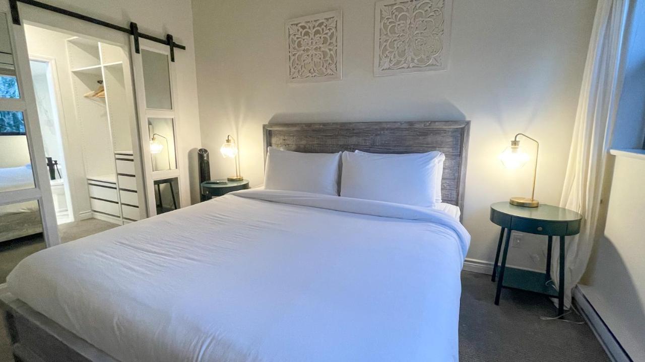 3br Stunning Recently Renovated By Harmony Holiday home Whistler