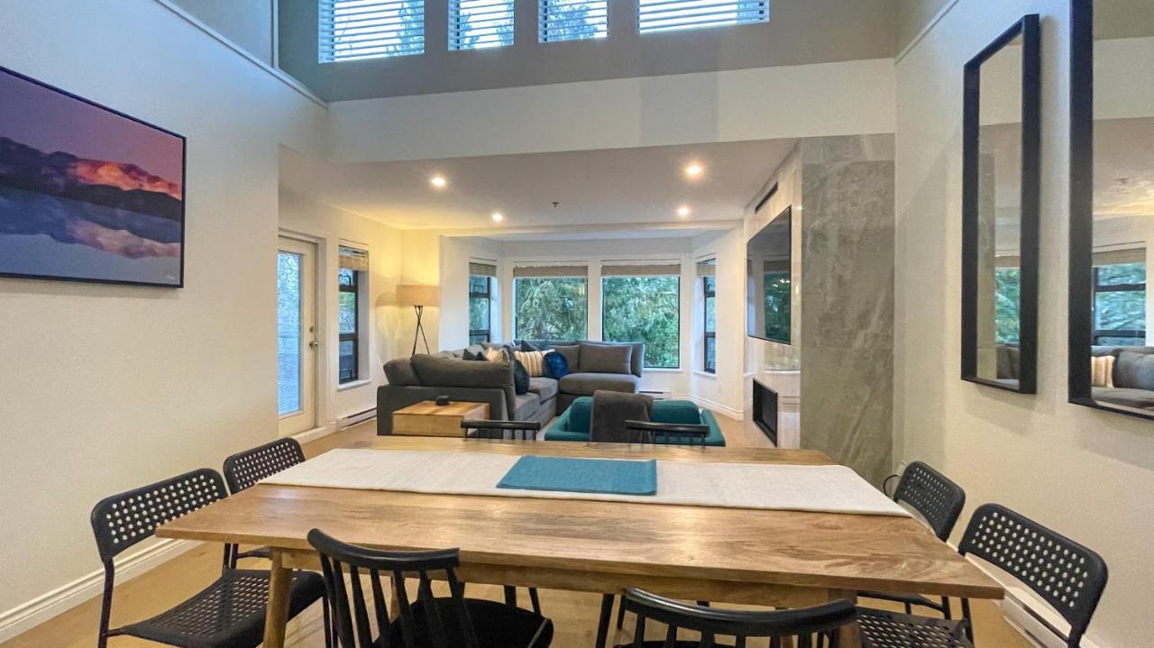 3br Stunning Recently Renovated By Harmony Whistler
