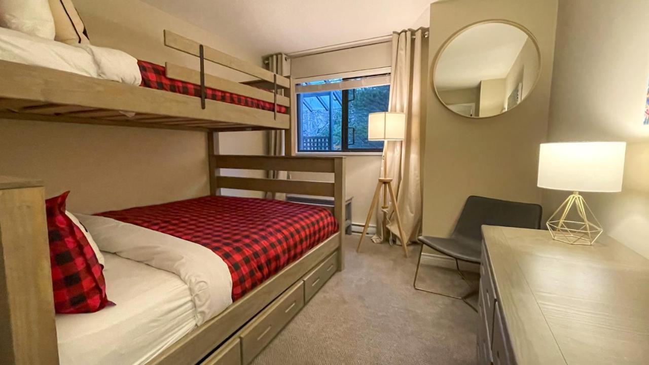 3br Stunning Recently Renovated By Harmony Holiday home Whistler