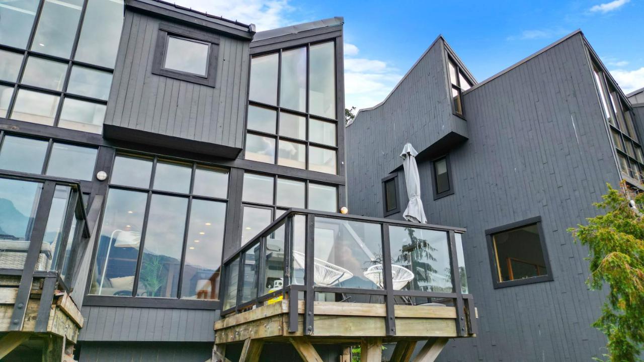 'treehouse' Holiday home *