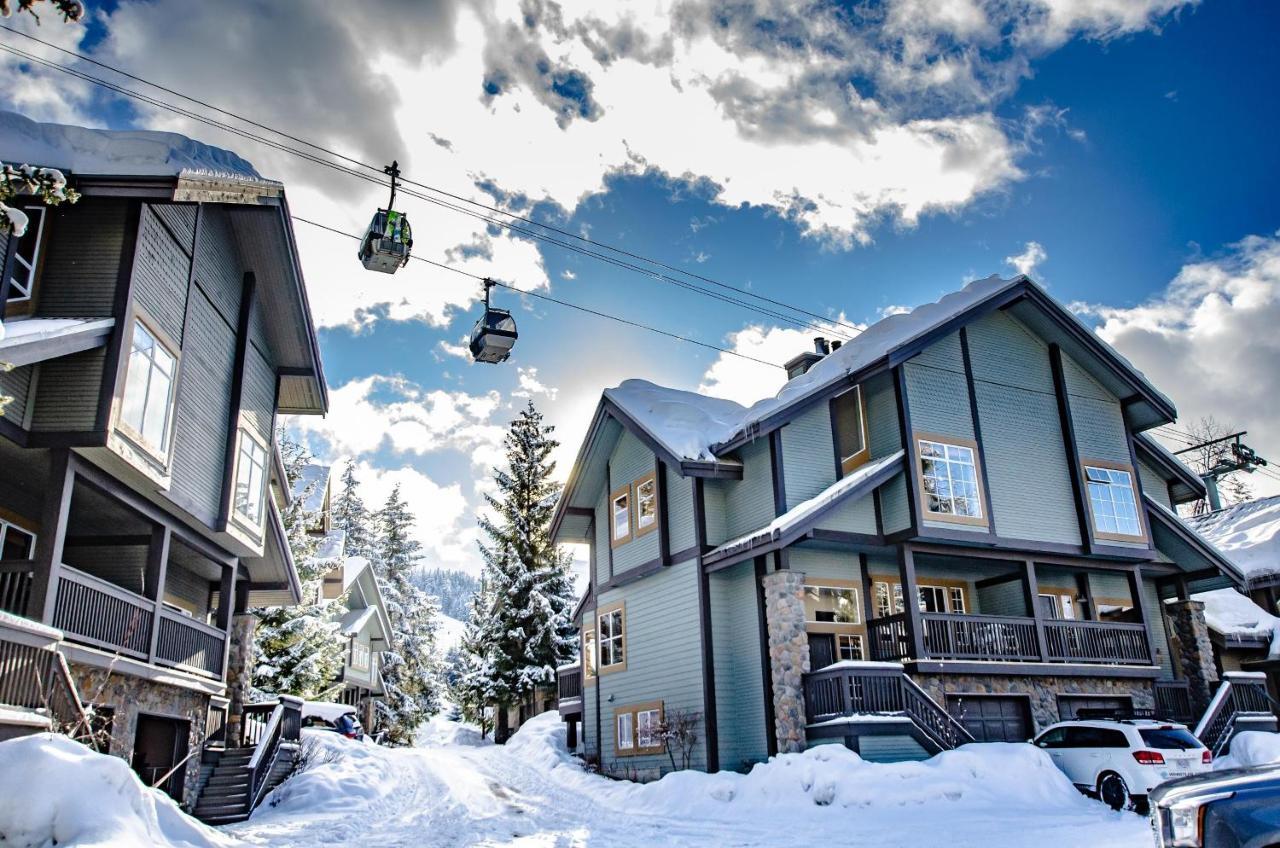 Holiday home Snowy Creek 30 - In Out, Private Hot Tub, Short Walk To Village Whistler