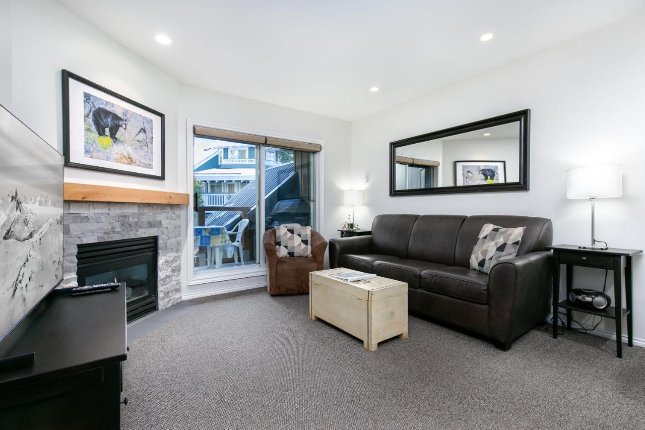 Apartment Glaciers Reach By Allseason Vacation