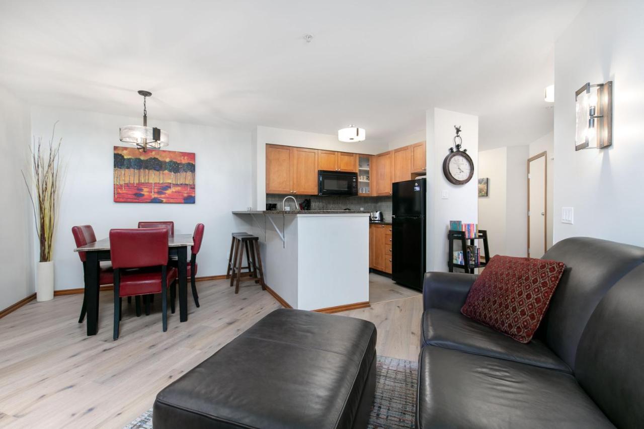 Glaciers Reach By Allseason Vacation Apartment Whistler