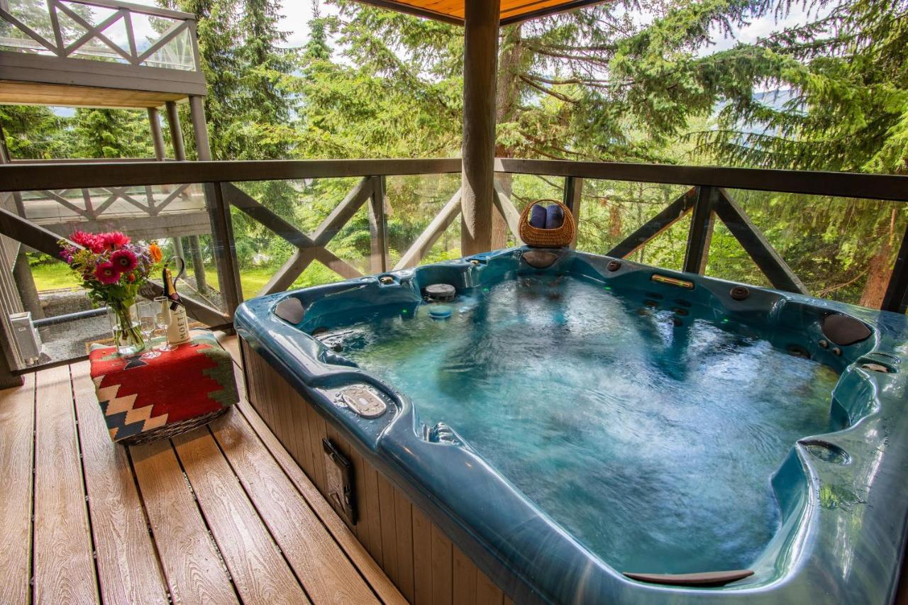 Pinnacle Ridge 36 - In Out, Newly Renovated, Private Hot Tub, Wood Fireplace Holiday home *