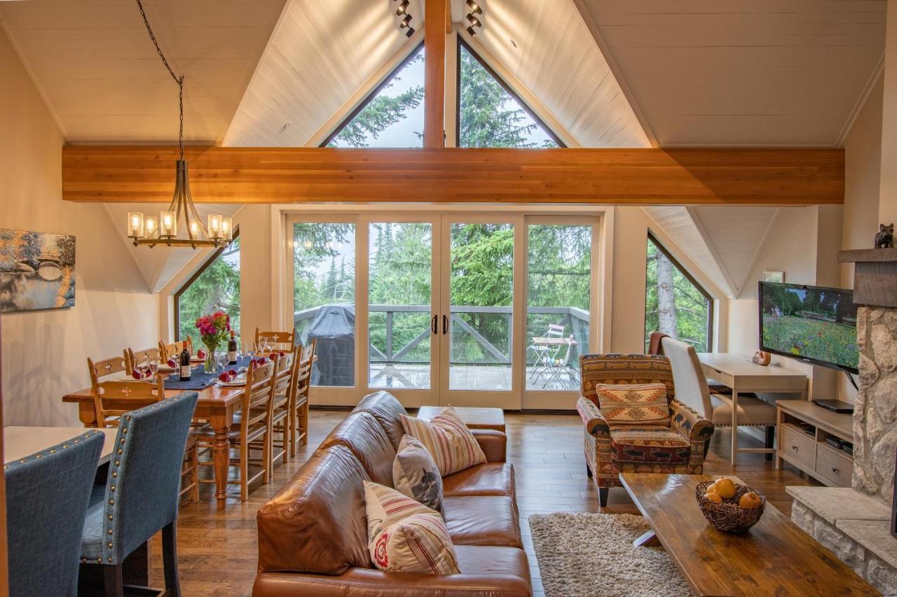 Pinnacle Ridge 36 - In Out, Newly Renovated, Private Hot Tub, Wood Fireplace *