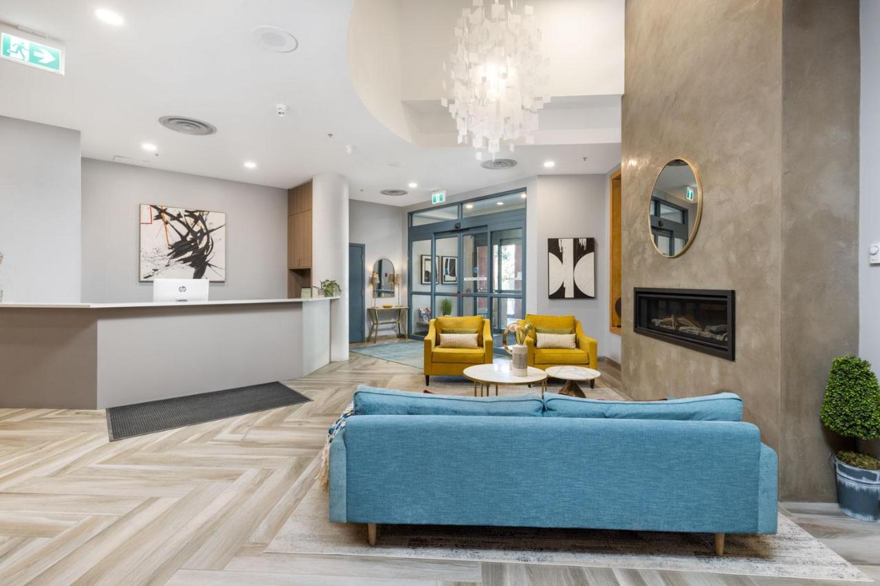 Alpenglow Suite: Village Mountain Retreat Whistler