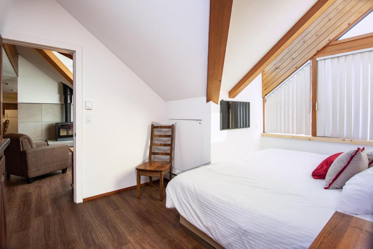 Holiday home Fitzsimmons B - Private Sauna, Located In The Heart Of Village