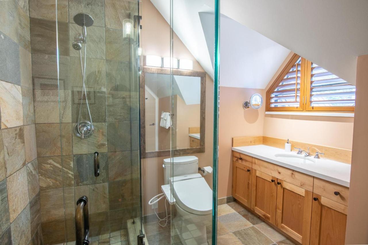Pinnacle Ridge 36 - In Out, Newly Renovated, Private Hot Tub, Wood Fireplace Holiday home *