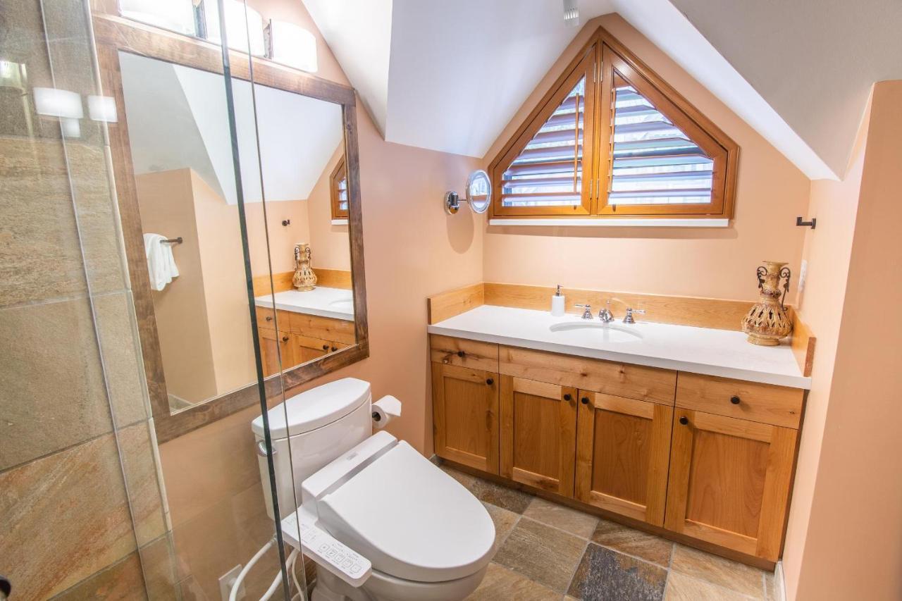 Holiday home Pinnacle Ridge 36 - In Out, Newly Renovated, Private Hot Tub, Wood Fireplace *