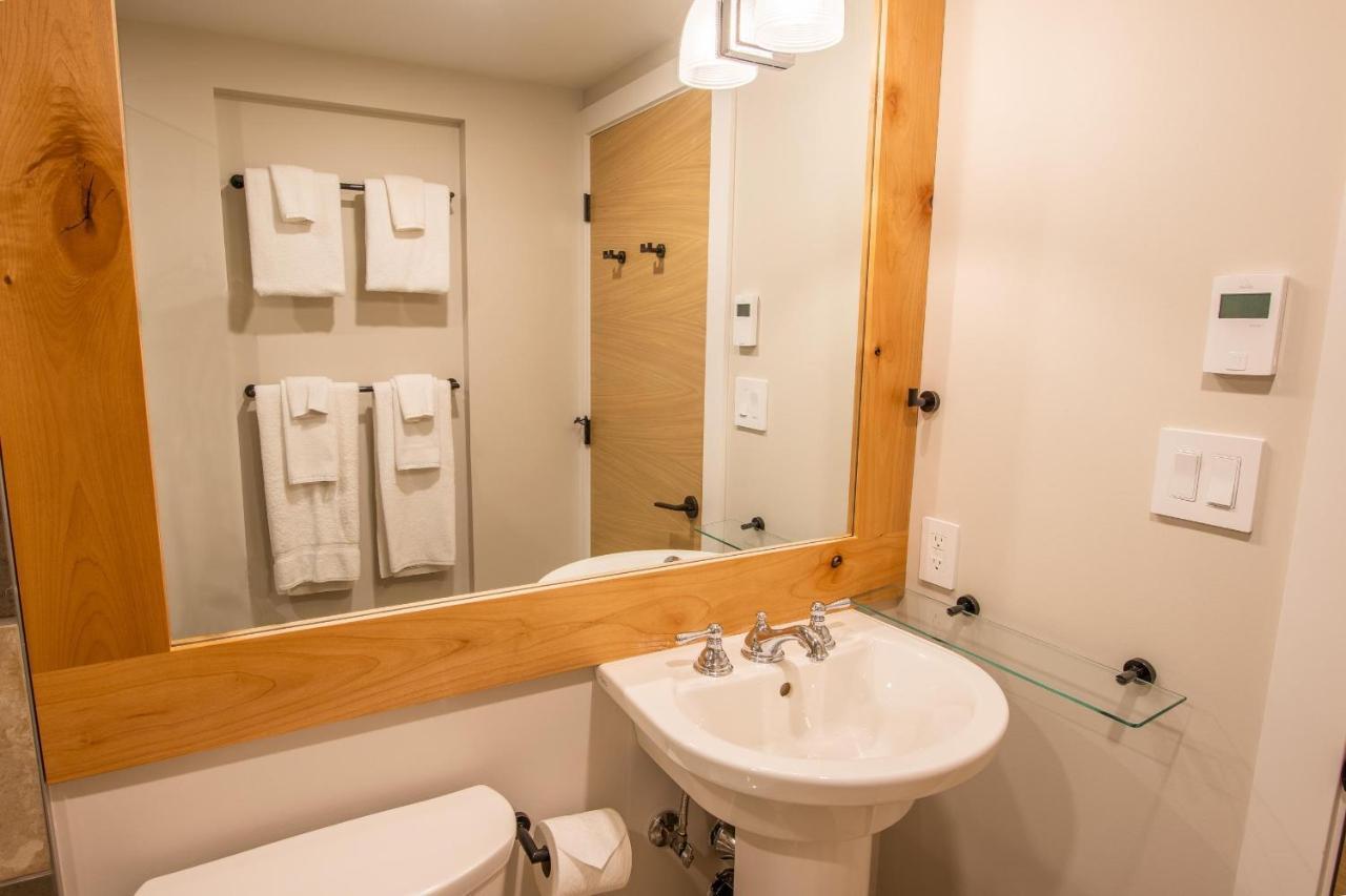 Pinnacle Ridge 36 - In Out, Newly Renovated, Private Hot Tub, Wood Fireplace Holiday home