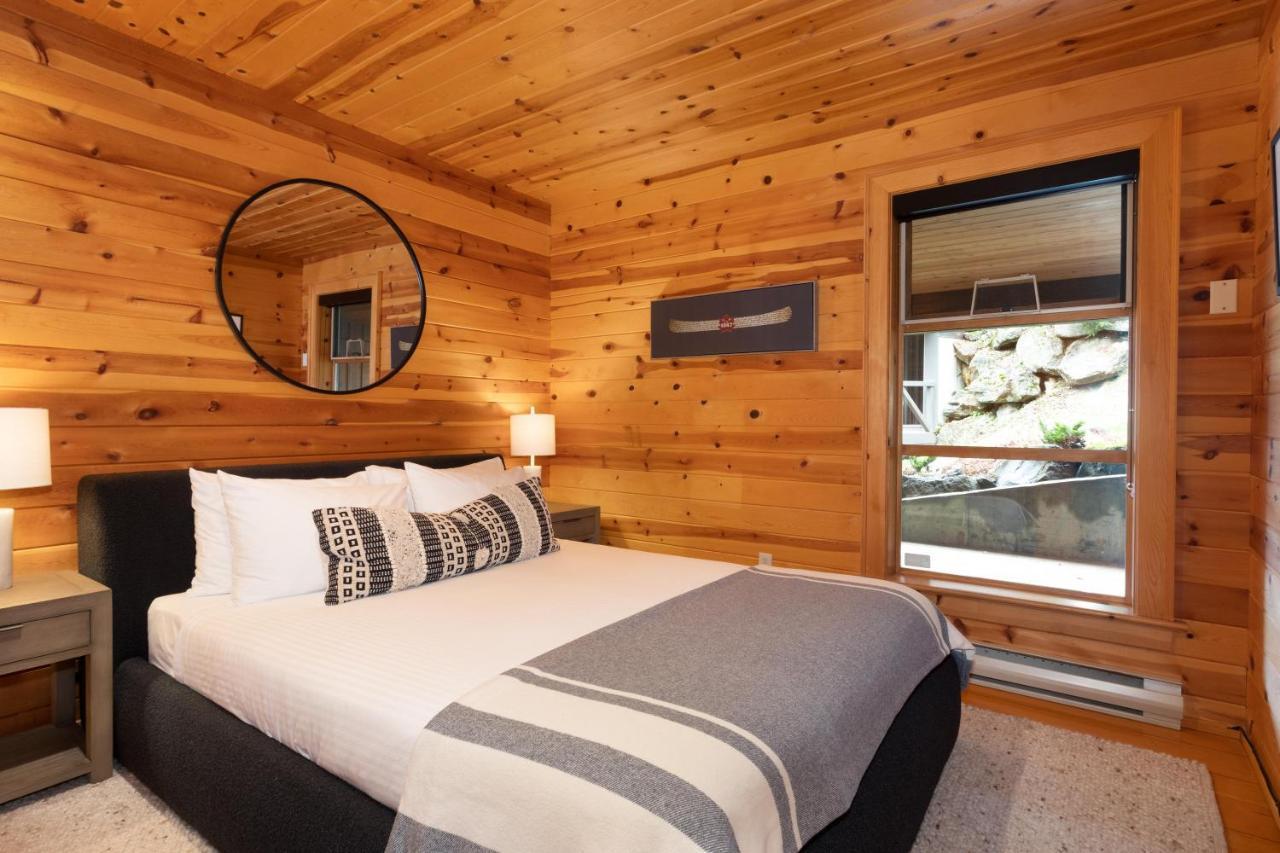 Holiday home Pinnacle Ridge 34 - In Out, Private Hot Tub, Recently Renovated, Gas Fireplace Whistler