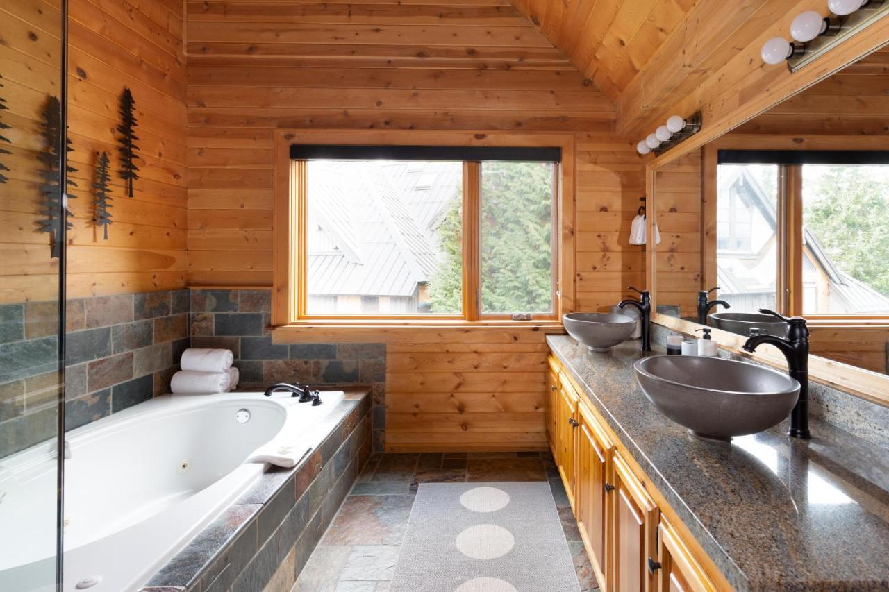 Pinnacle Ridge 34 - In Out, Private Hot Tub, Recently Renovated, Gas Fireplace