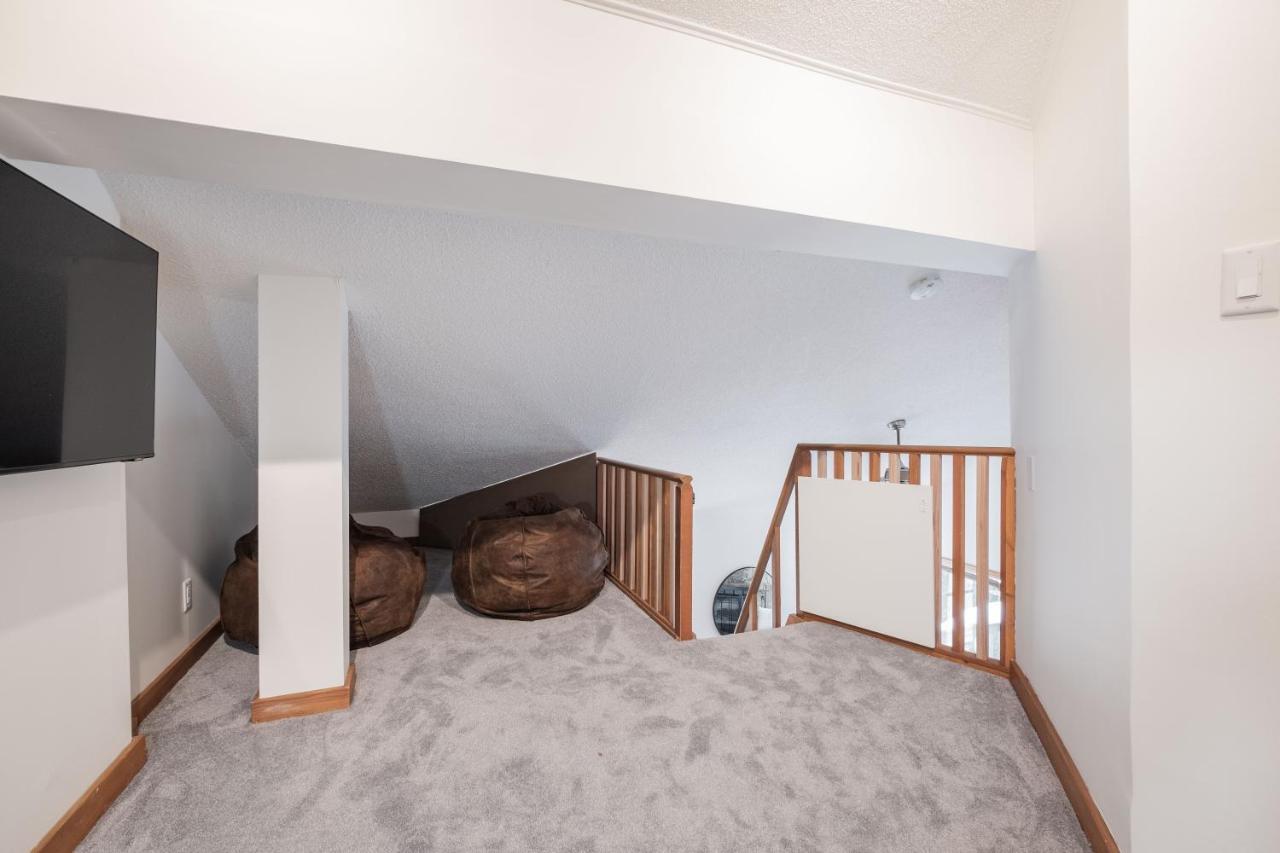 Apartment Powderview By Outpost Whistler