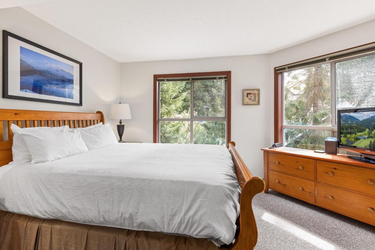 Glaciers Reach By Allseason Vacation Apartment Whistler