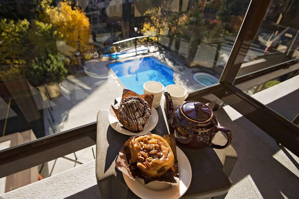 Village & Hotel Whistler