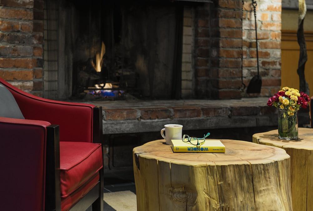 Hotel Village & Whistler