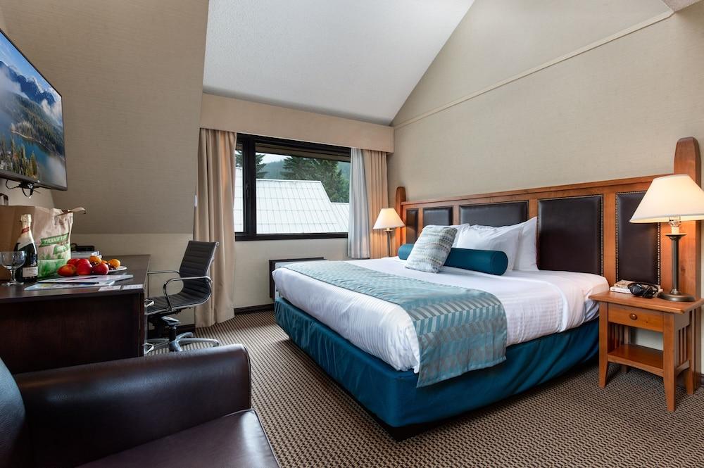 Blackcomb Hotel 3*