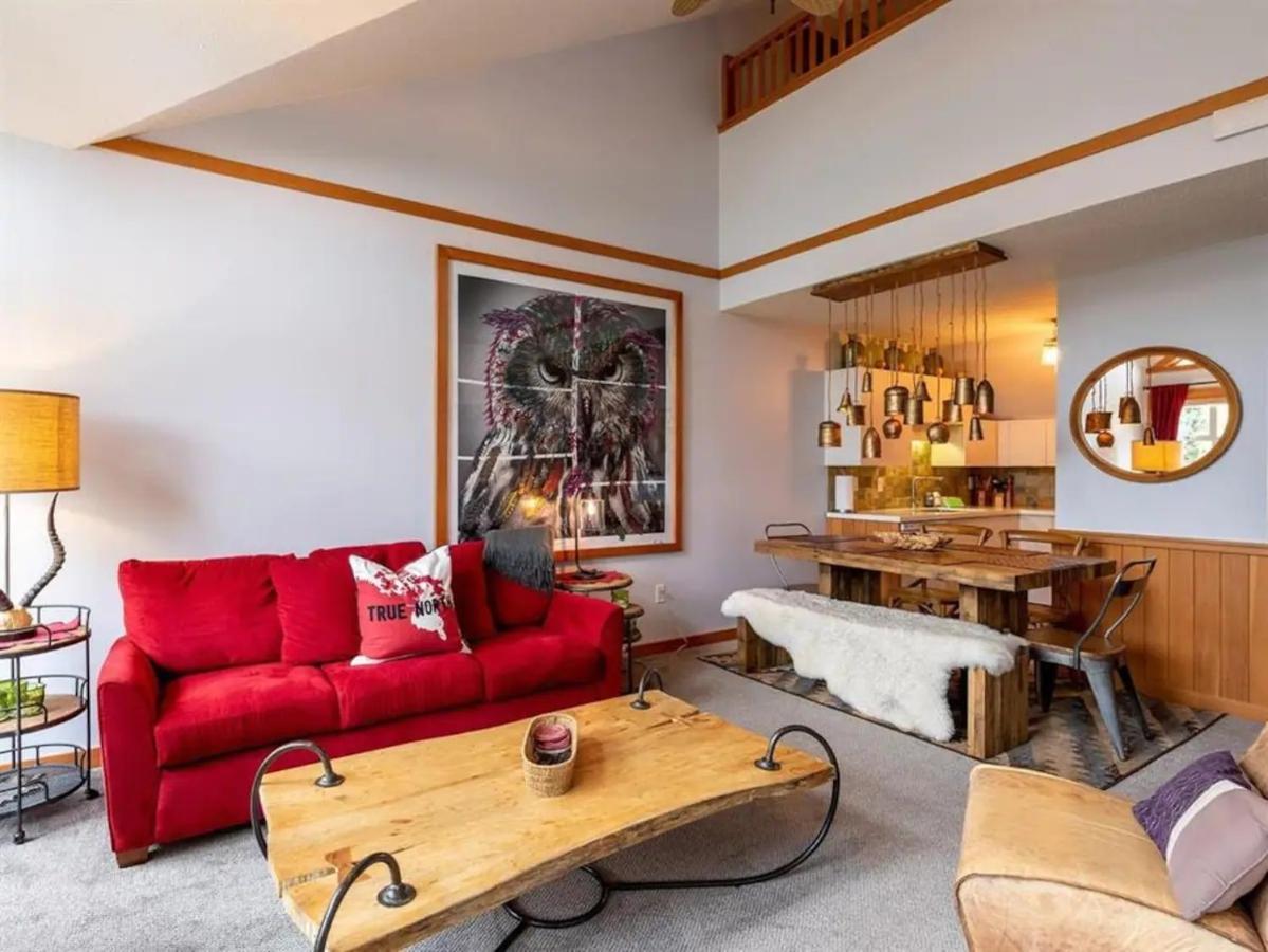 Stunning 2br W Pool, Hot Tub Walk To Everything! *