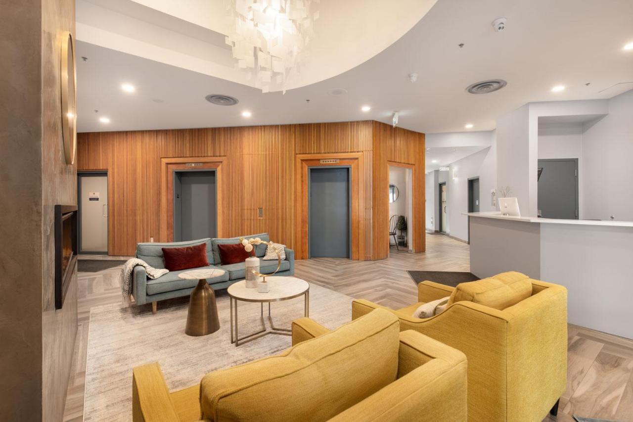 Bright Village Getaway W/ Pool & Hot Tub