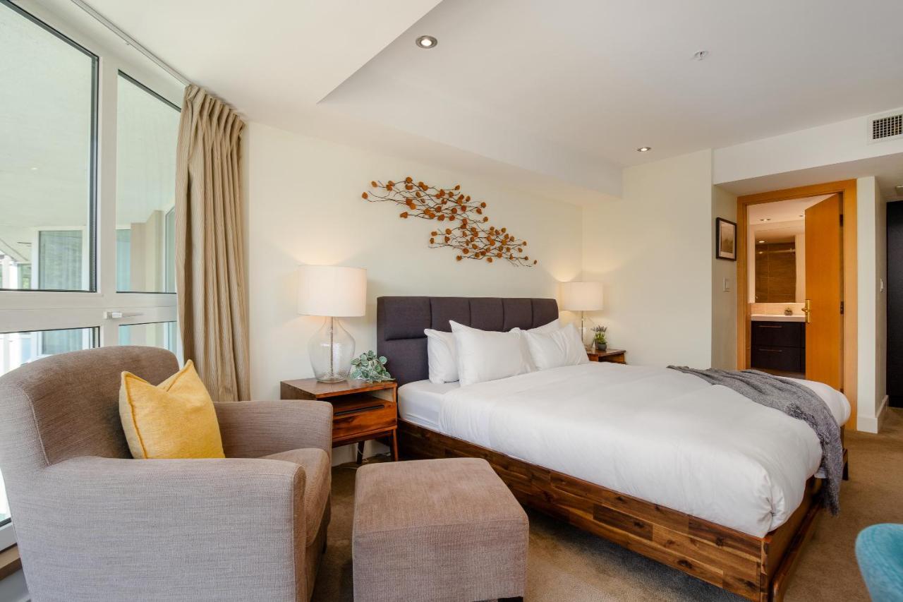 Perfect Upper Village In-ski Out Location Whistler