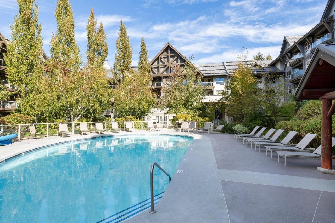 Aspens 466 | Family-friendly Ski-in Ski-out, Three Hot Tubs, Heated Pool Whistler