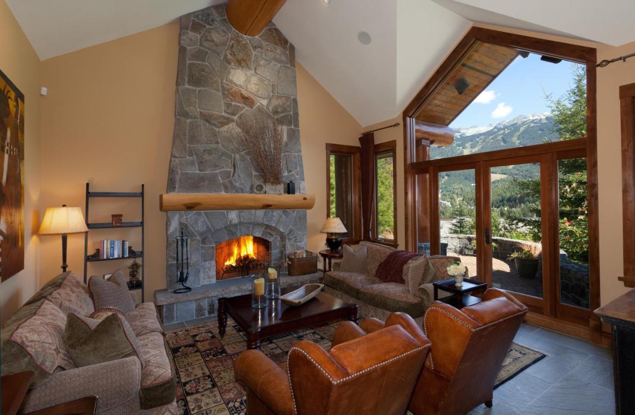 Holiday home Alpine View | Popular Chalet, Hot Tub, Theatre Room, Stunning Views