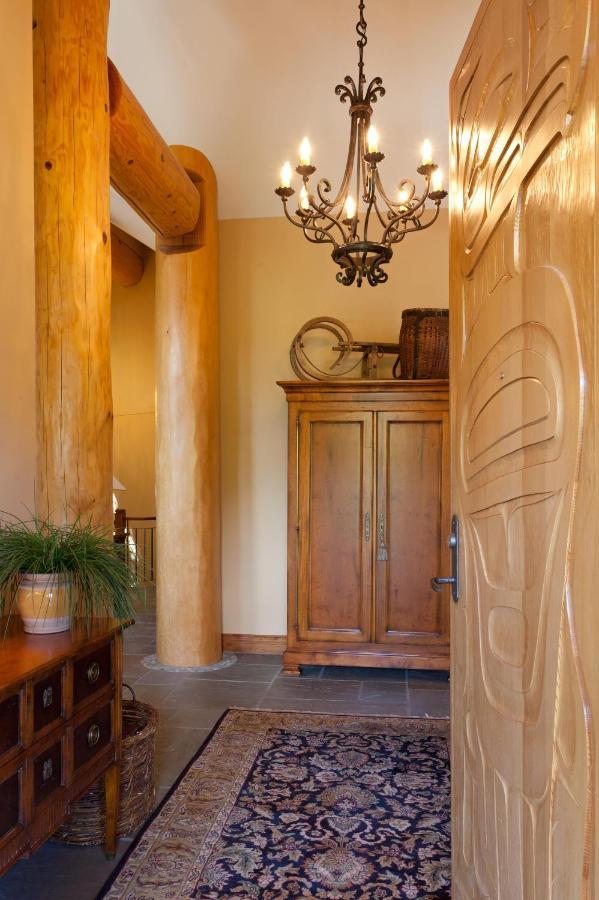 Alpine View | Popular Chalet, Hot Tub, Theatre Room, Stunning Views *