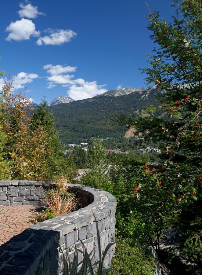 Alpine View | Popular Chalet, Hot Tub, Theatre Room, Stunning Views Holiday home *