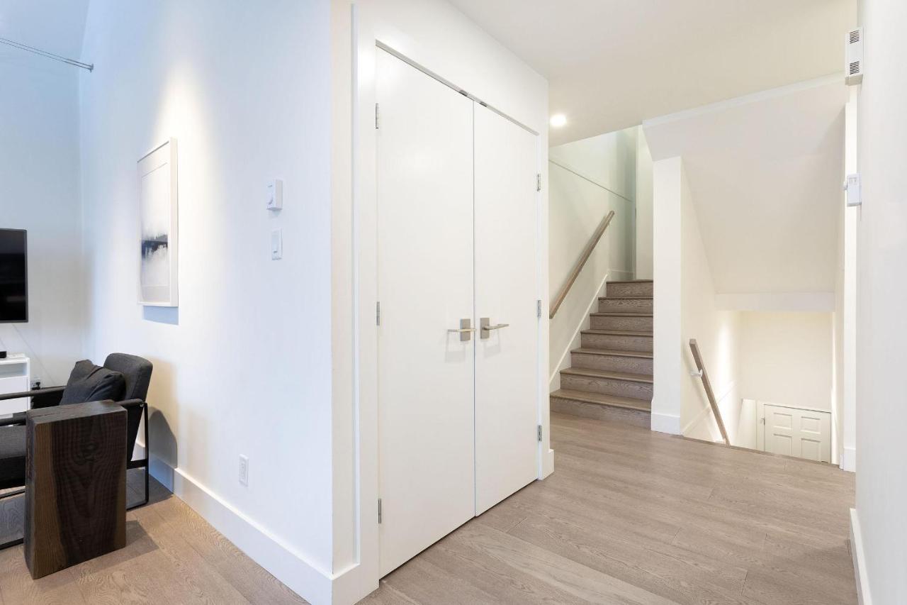 Blackcomb Greens 20 | Stylish Townhome With Parking, Shared Hot Tub, Village Shuttle, Views * Whistler