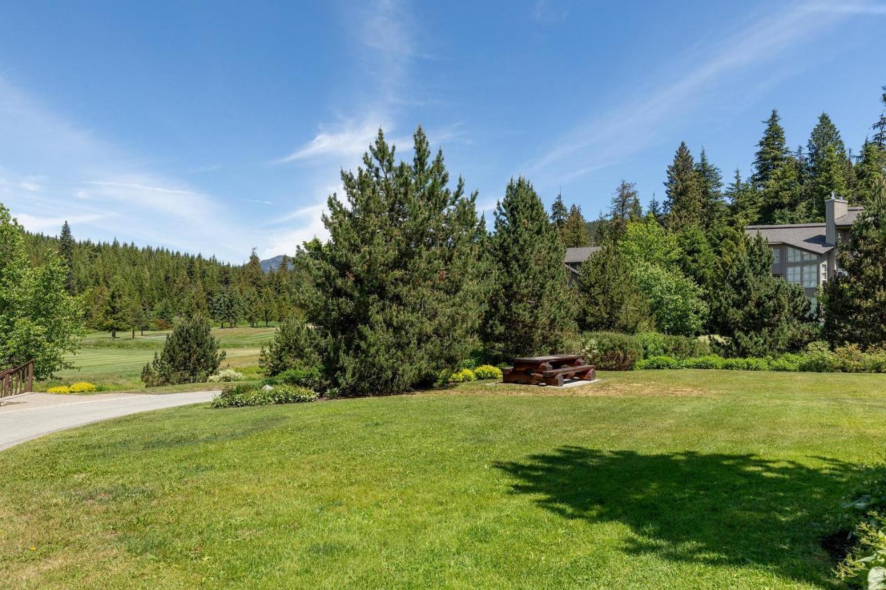 Holiday home Blackcomb Greens 20 | Stylish Townhome With Parking, Shared Hot Tub, Village Shuttle, Views *