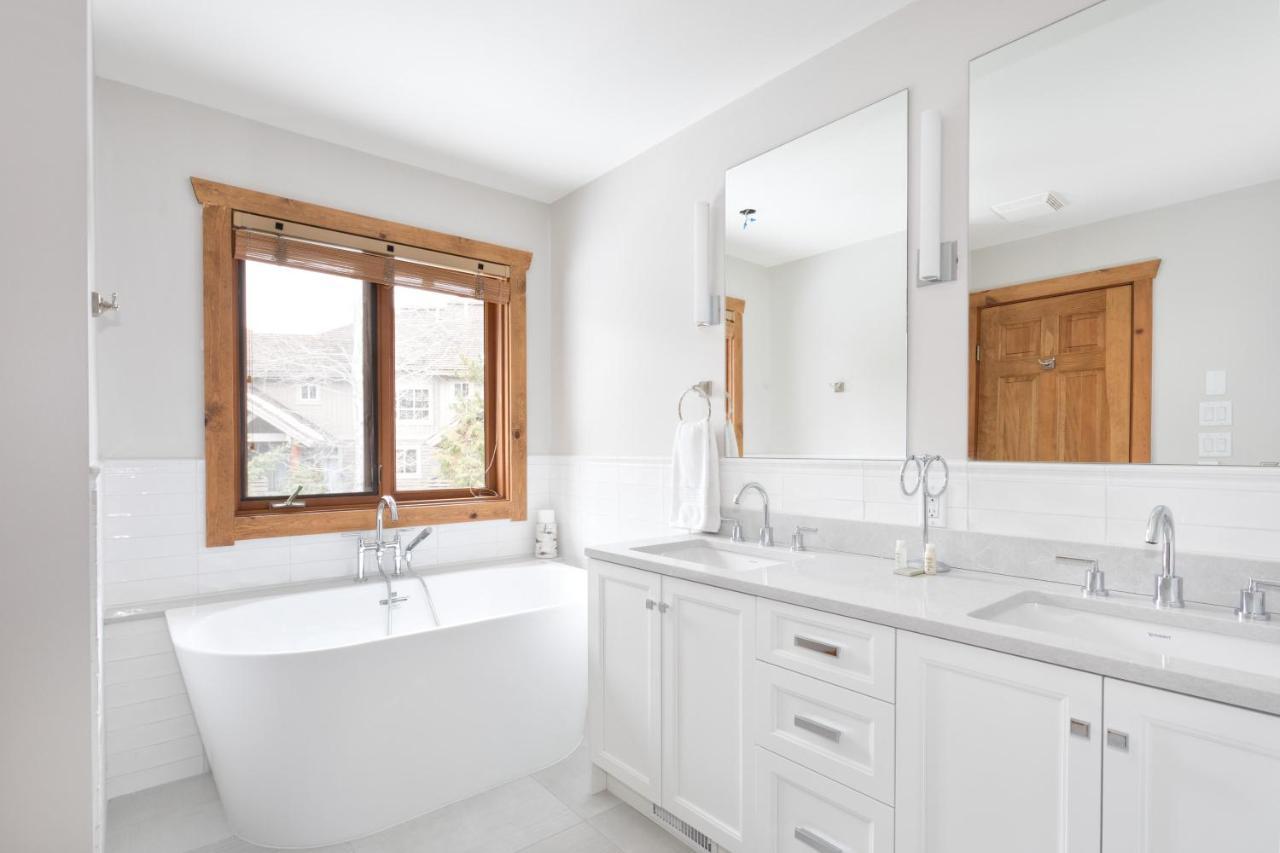 Holiday home Meadow | Large Family-friendly Chalet, Mountain Views, Fireplace, Hot Tub