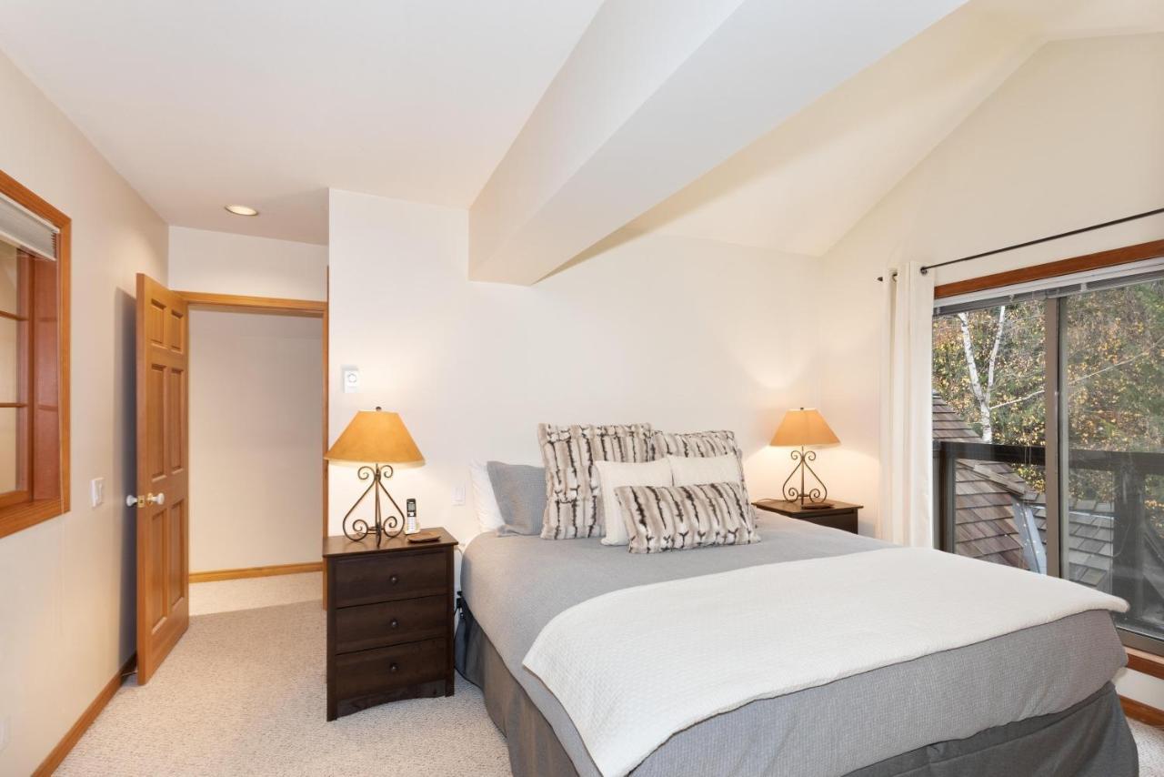 Painted Cliff 35 - Blackcomb With Shared Hot Tub, Secure Parking - Platinum