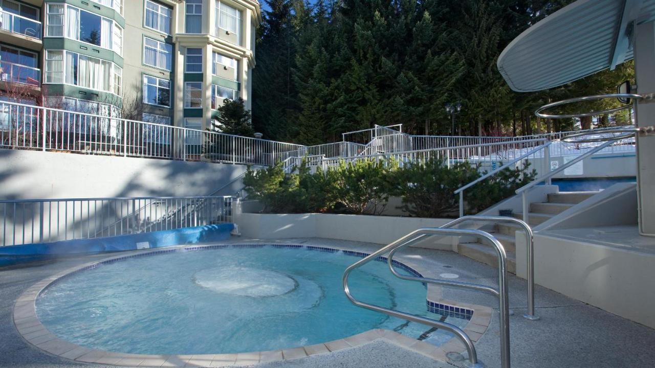 Holiday home Woodrun 307 | Sleek Slopeside Unit W/ Pool, Hot Tub, & Heated Floors Whistler