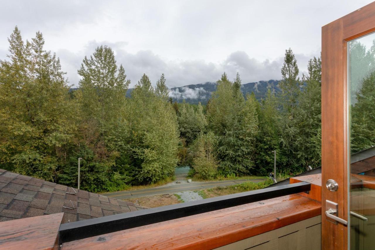 Holiday home Fitzsimmons Walk 19 | Popular Townhome Near Village With Private Hot Tub & Parking