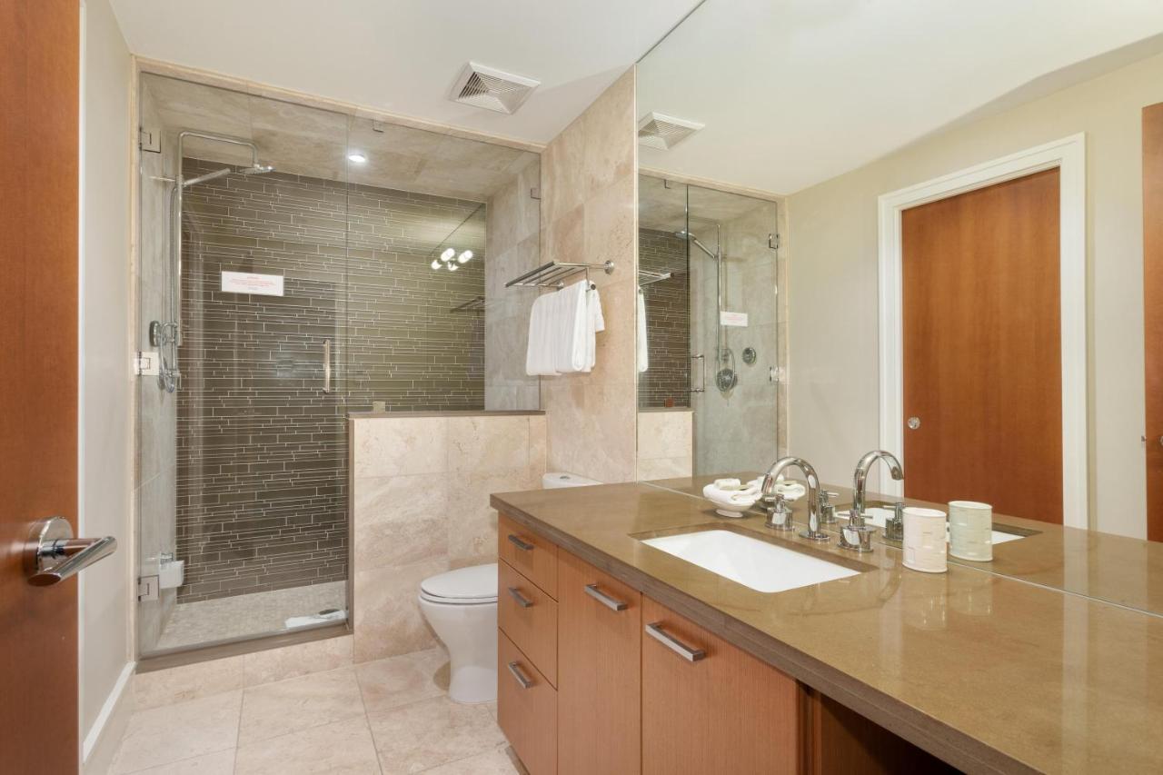 Fitzsimmons Walk 19 | Popular Townhome Near Village With Private Hot Tub & Parking Holiday home Whistler