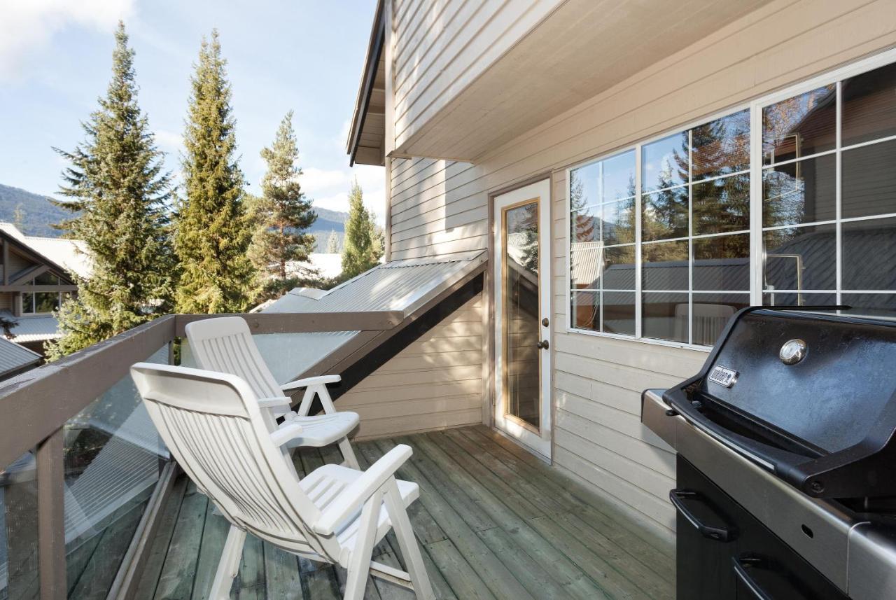 Stoneridge 12 | Modern & Bright Townhome Close To Hill W/ Hot Tub & Parking * Whistler