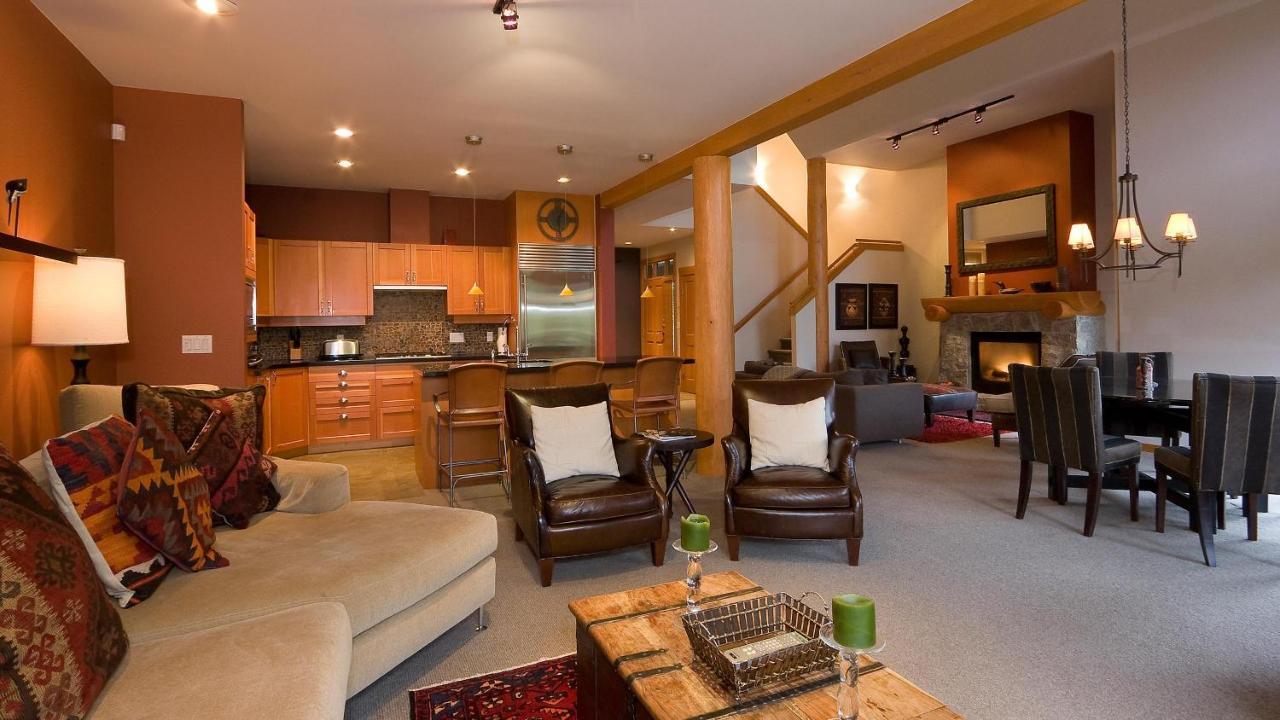 Goldenwood 8336 | Family-sized Townhome With Private Hot Tub, Secure Parking & Golf Course Views Whistler