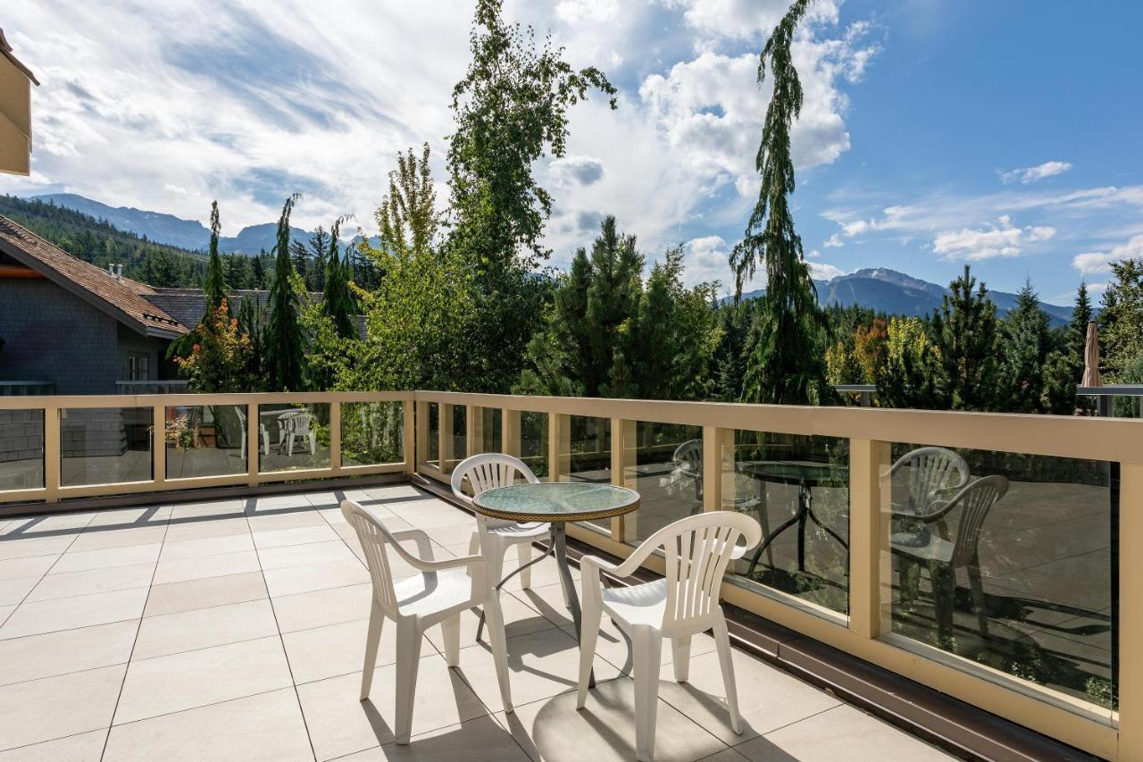 Goldenwood 8337 | Townhome W/ Panoramic Fairway View, Top-deck Hot Tub, 2 Car Garage Whistler