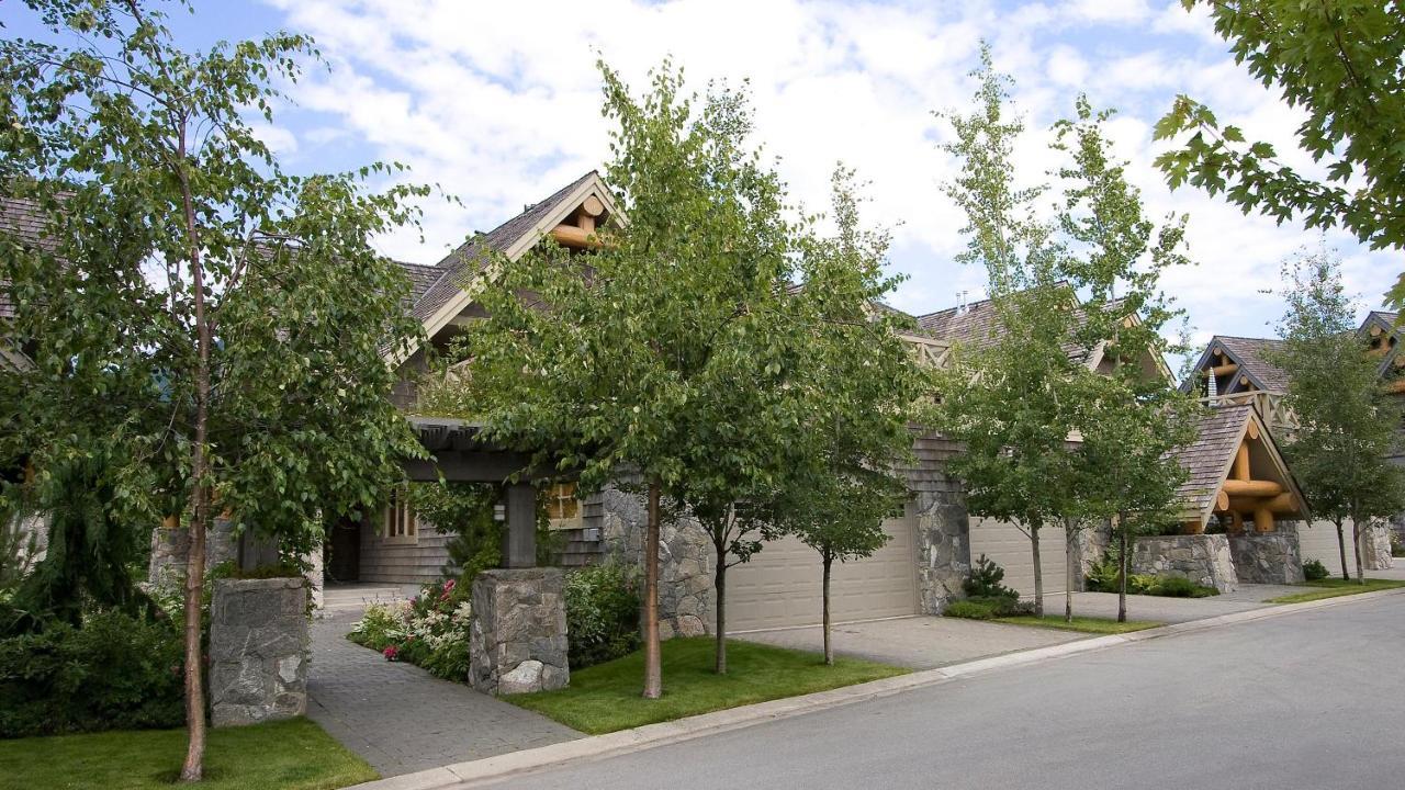 Goldenwood 8337 | Townhome W/ Panoramic Fairway View, Top-deck Hot Tub, 2 Car Garage *