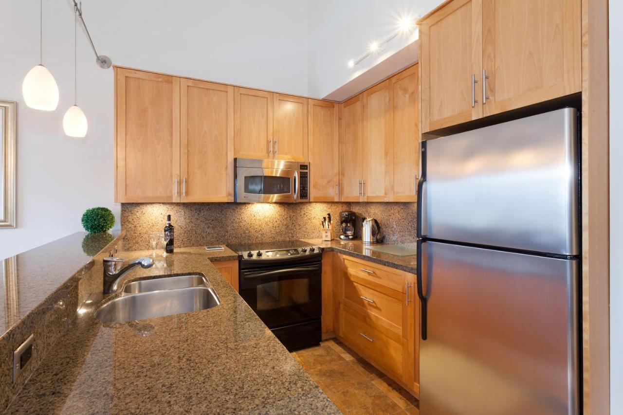 Holiday home Painted Cliff 11 | Dog Friendly! Ski-in Ski-out Benchlands Townhome W/ Hot Tub & Fireplace Whistler