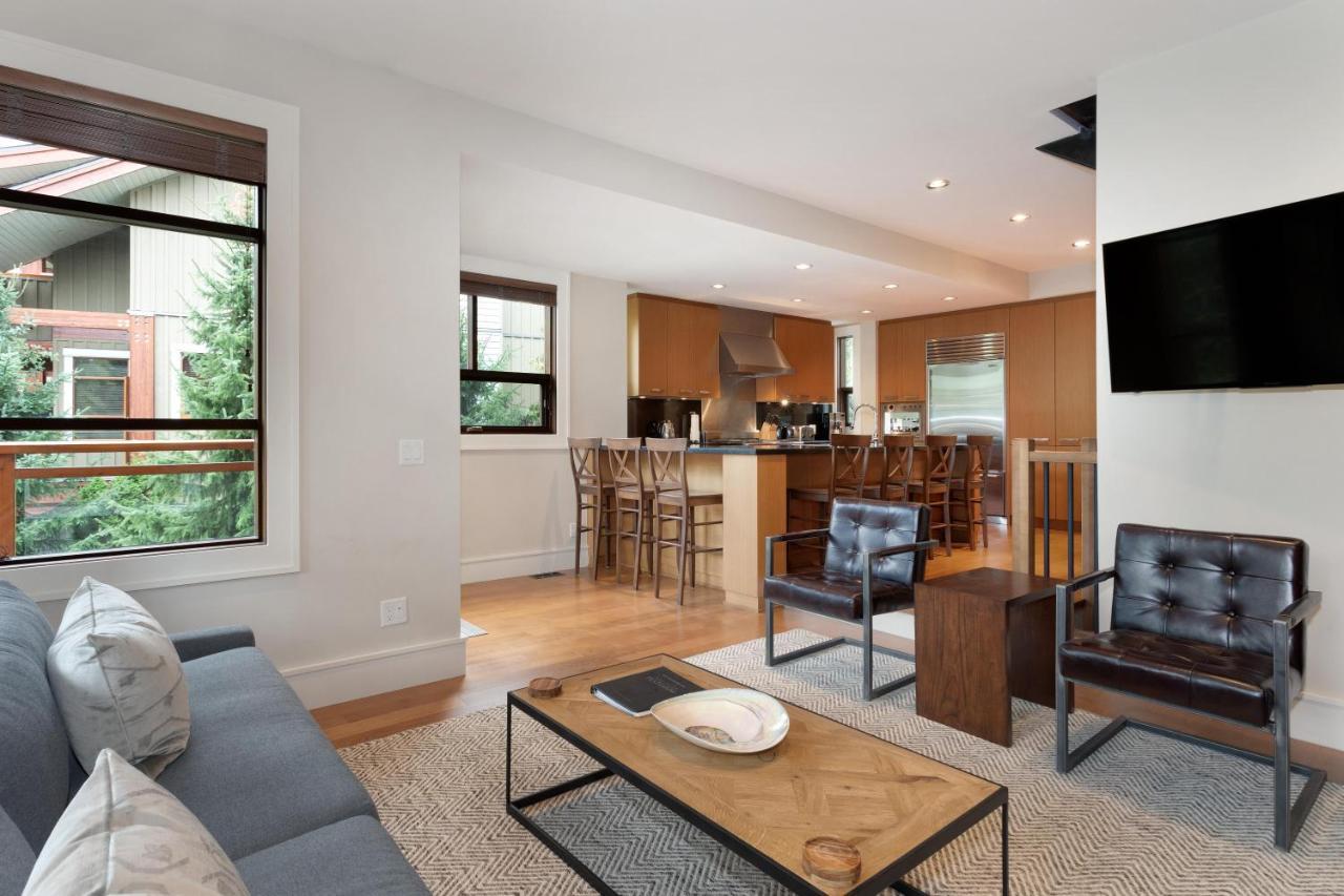 Fitzsimmons Walk 19 | Popular Townhome Near Village With Private Hot Tub & Parking * Whistler