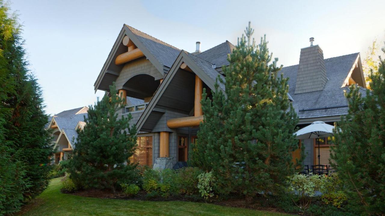 Goldenwood 8336 | Family-sized Townhome With Private Hot Tub, Secure Parking & Golf Course Views Holiday home Whistler