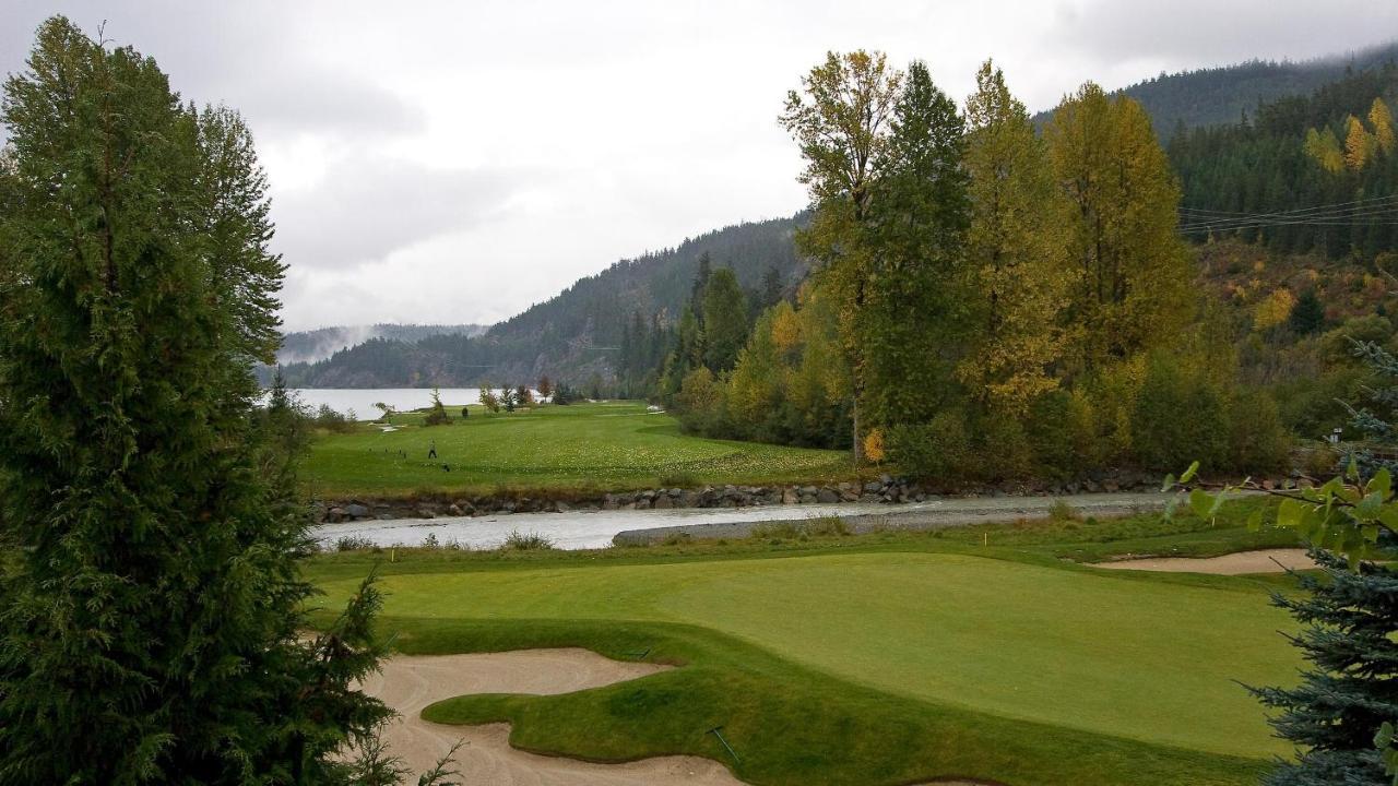 Goldenwood 8336 | Family-sized Townhome With Private Hot Tub, Secure Parking & Golf Course Views