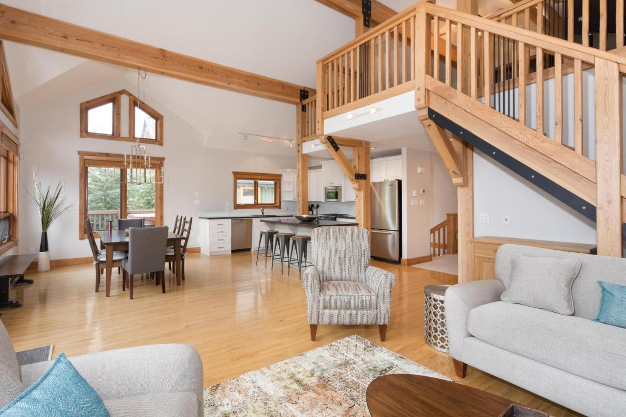 Meadow | Large Family-friendly Chalet, Mountain Views, Fireplace, Hot Tub *